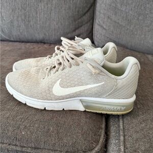 Nike Cream and White Athletic Shoes with Air Cushioning